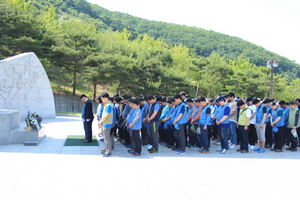 [NSP PHOTO]포항제철소 냉연부, 국립 영천호국원에서 봉사활동