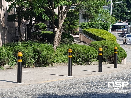[NSP PHOTO]진안군, 탄소블라드 설치 보행환경 개선
