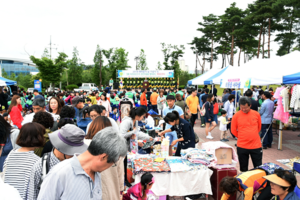 [NSP PHOTO]경주시 사랑나눔 벼룩장터, 자원재활용 소중함 알려