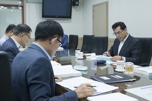 [NSP PHOTO]김상돈 의왕시장, 업무보고 통해 시정운영 방향 구상