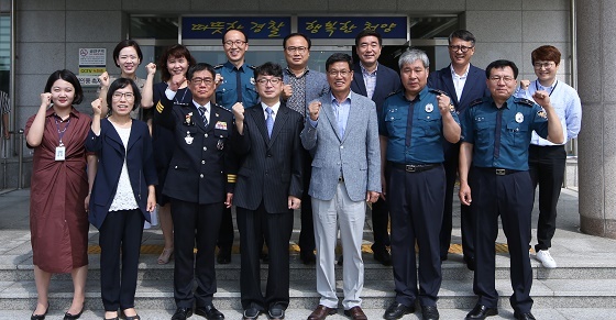 NSP통신-▲청양군이 치매노인 실종예방·신속 발견을 위한 MOU를 체결했다. (청양군)