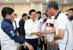 [NSP PHOTO]이철우 경북도지사, 아시안게임 출전 경북출신 국가대표 선수단 격려