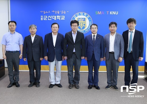 [NSP PHOTO]안호영 위원장, 군산대 방문…지역경제활성화 방안 등 논의
