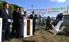 [NSP PHOTO]예산군, 옥정리 방사장서 황새 자연방사