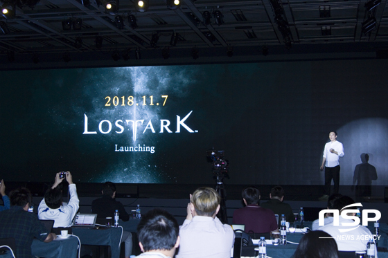 NSP통신-지원길 대표가 로스트아크의 론칭 일정을 말하고 있다.