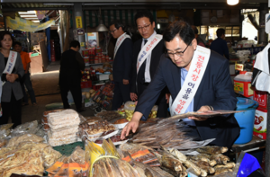 [NSP PHOTO]경주시, 추석맞이 전통시장 대형 장보기