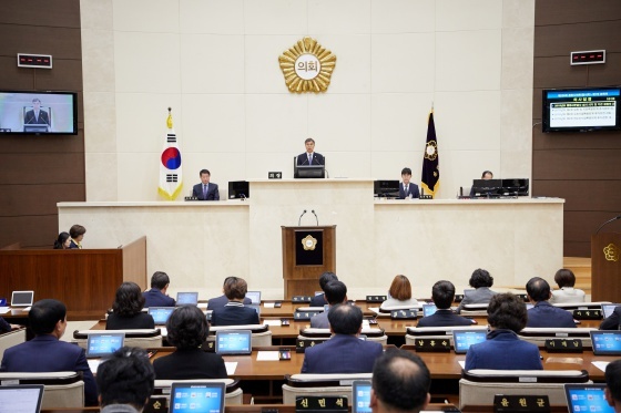 NSP통신-본회의장에서 열린 제228회 용인시의회 임시회 제1차 본회의. (용인시의회)