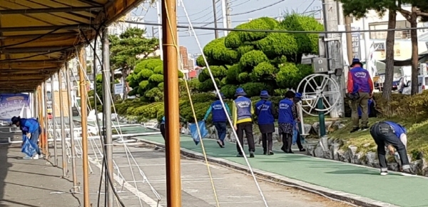 NSP통신-목포항구축제 일원 뒷정리 (목포시)