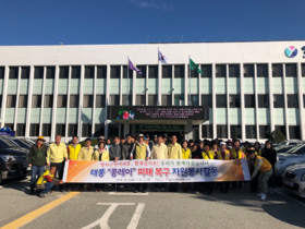 [NSP PHOTO]울진군자원봉사자, 영덕군 수해복구 현장에서 땀방울