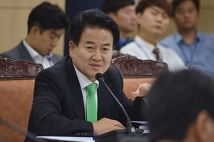 [NSP PHOTO]정동영 의원, 분양원가 공개법 철회안 국토교통위에 제출