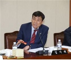 [NSP PHOTO]김기태 전남도의원,  일자리정책본부, 외국인 투자 부진 송곳 질의