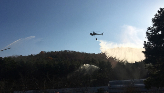 NSP통신-12일 오후 안산 단원구 바다향기수목원에서 실시한 가을철 산불진화 합동훈련 모습. (경기도)