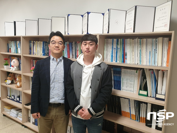 NSP통신-최명성 교수(왼쪽)과 이건우 대학원생(오른쪽). (동국대 경주캠퍼스)