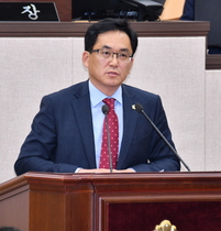 [NSP PHOTO]이상우 여수시의원, 남산공원 개발 민자유치 투자 보다 공영개발