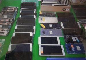 [NSP PHOTO]경기남부청, 10억 상당 휴대전화 밀수조직 무더기 검거