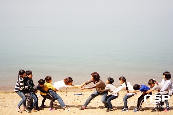 NSP통신-2018 전남교육 사진 공모전 대상작인 두원초 정혜주 교사의 도전하며 성장하는 우리들. (전남교육청)