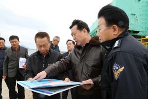 [NSP PHOTO]구자영 서해해경청장, 여수 신북항 해경 전용부두 건설 현장 점검