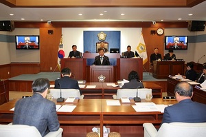 [NSP PHOTO]장수군의회, 행정사무감사 결과보고서 채택