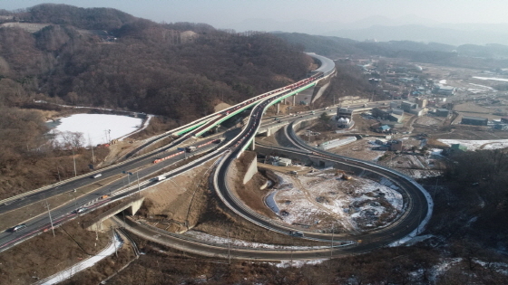 NSP통신-용인 마성IC로 연결되는 접속도로 남단 전경. (용인시)