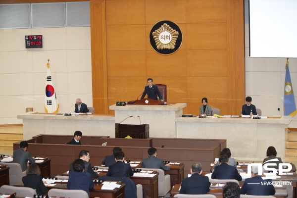 NSP통신-포항시의회는 지난 21일 제3차 본회의를 열고 2019년도 예산을 확정했다. (포항시의회)