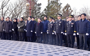 [NSP NEWS Image]주승용 국회부의장·권오봉 여수시장 등 새해 현충탑 참배