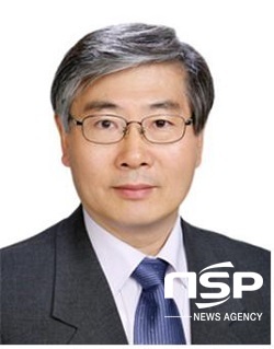 [NSP PHOTO]한윤봉 전북대 교수, 그래핀 나노복합소재 태양전지 개발