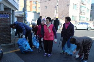 [NSP PHOTO]오산시, 설맞이 남촌마을 환경정화활동 실시