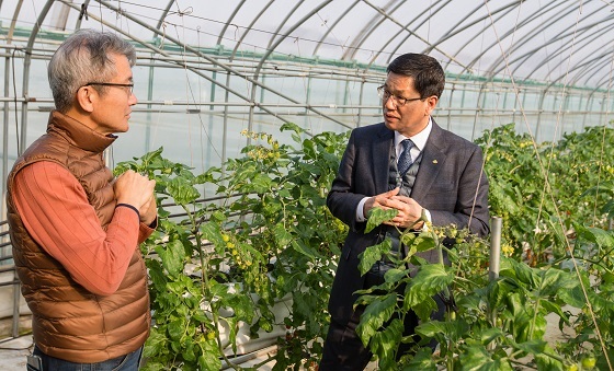 NSP통신-▲김돈곤 청양군수가 군내 선도농가들을 만나 소통의 시간을 가졌다. (청양군)