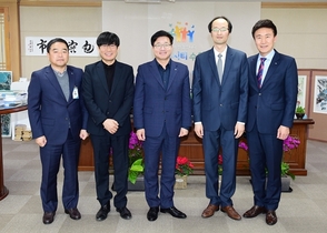 [NSP PHOTO]수원시, 수원시향 예술감독 최희준 지휘자 위촉