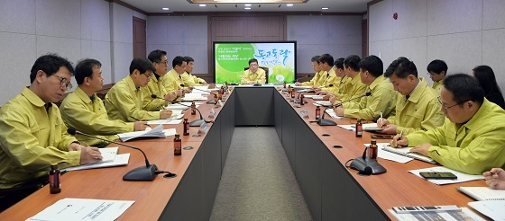 NSP통신-▲논산시가 구제역·AI 특별방역대책 추진상황 점검 및 대책회의를 가졌다. (논산시)