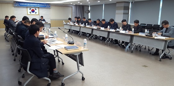 NSP통신-▲아산시가 지난 11일 전통시장 활성화방안 연구용역 중간보고회를 개최했다. (아산시)