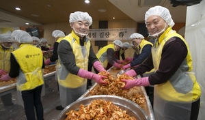 [NSP PHOTO]동서식품, 봄맞이 김장 봉사활동 진행