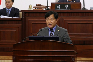 [NSP PHOTO]김귀근 군포시의원, 평화통일교육 지원조례 원안 가결