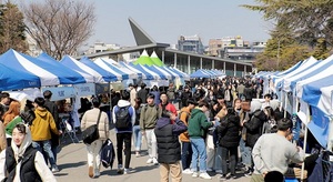 [NSP PHOTO]영남대, 새내기들을 대상 동아리 회원 모집 동아리 박람회 개최