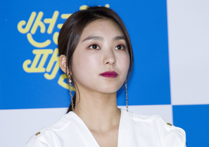 [NSP NEWS Image]‘썬키스 패밀리’ 윤보라 “첫 영화 감회 새롭다”…“어두운 부분 끌어냈다” 웃음