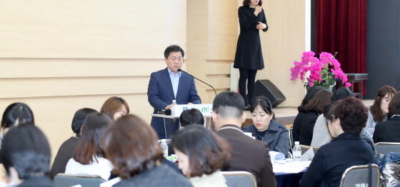 NSP통신-27일 광명시청 대회의실에서 2019년 광명시 교육예산설명회가 진행되고 있다. (광명시)