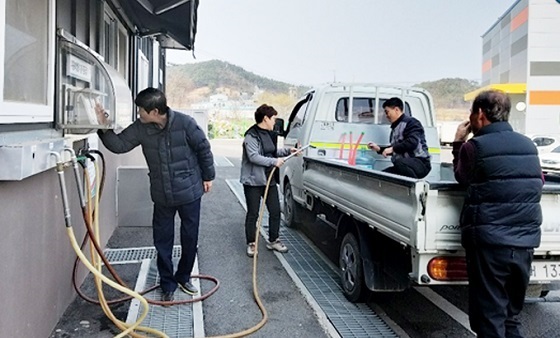 NSP통신-▲서산시가 농업용 유용 미생물을 자체적으로 배양·공급한다. (서산시)