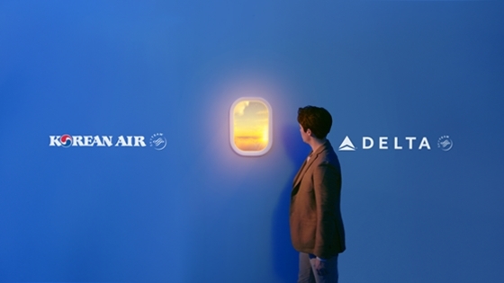 NSP통신-대한항공과 델타항공이 조인트벤처 1주년을 기념해 공동 영상 광고를 제작하고 이를 통해 고객들에게 두 항공사의 파트너십을 기반으로 마련된 다양한 혜택을 소개한다. (대한항공)