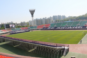 [NSP PHOTO]FC안양, 가변석 공사 완료…홈 경기장 새단장