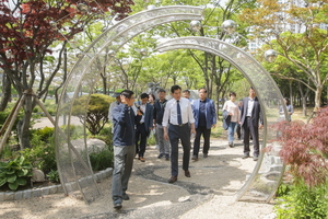 [NSP PHOTO]김상돈 의왕시장, 경기정원문화박람회 현장 벤치마킹