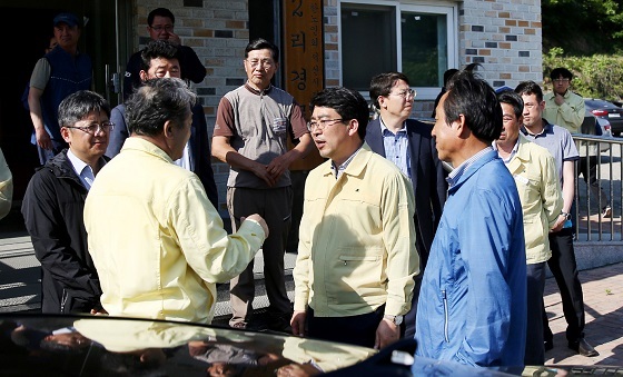 NSP통신-▲서산시가 지난 23일 화학사고 대책회의를 개최했다. (서산시)