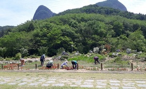 [NSP PHOTO]진안군, 마이산 북부 관광단지 환경정비 분주