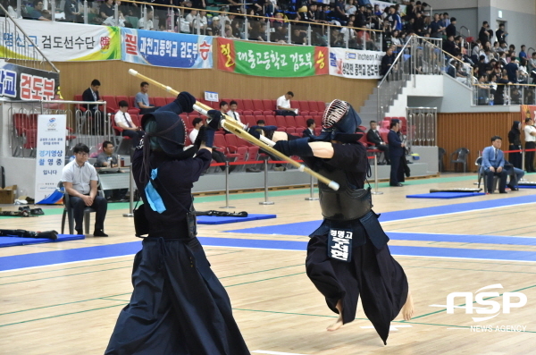 NSP통신-지난 회장기 전국 중·고등학교 검도대회 시합 장면 (청송군)