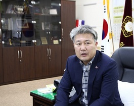 [NSP PHOTO][인터뷰] 이견행 군포시의장, 지역 테마화 등 특색 살린 도시재생 할 것