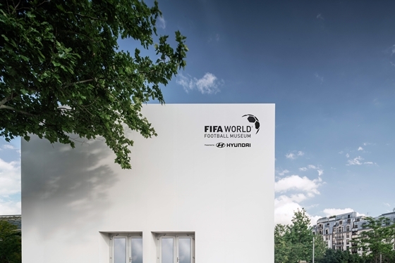 NSP통신-2019 FIFA 프랑스 여자월드컵을 기념하기 위한 특별 전시관 FIFA World Football Museum presented by Hyundai의 외관 (현대차)