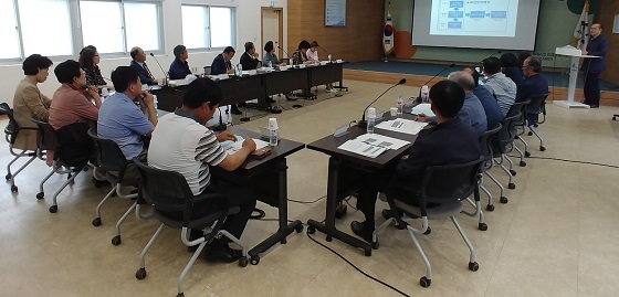 NSP통신-▲서천군이 지난 17일 찾아가는 예산학교를 운영했다. (서천군)