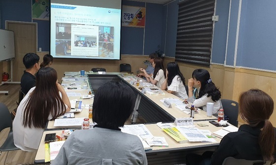 NSP통신-▲서천군이 충남도 내 기후환경교육 관련 기관 및 단체 실무자 간담회를 개최했다. (서천군)