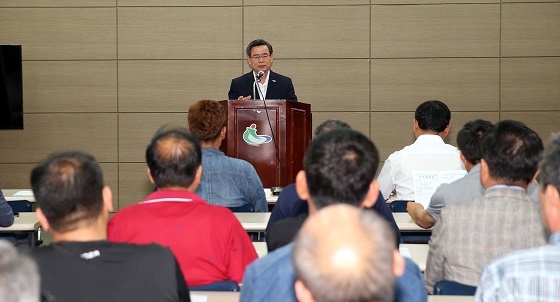 NSP통신-▲노박래 서천군수가 지난 2일 민선7기 2차년도에 대한 군정 운영방향을 밝혔다. (서천군)