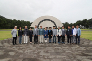 [NSP PHOTO]성남시의회, 의정 역량 강화…제주 역사교훈 탐방