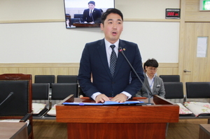 [NSP PHOTO]신정현 경기도의원, 프리랜서 지원조례안 심의 통과